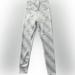 Silver and white Peleton Leggins Size Large